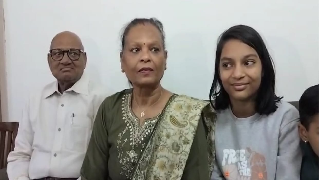 Cancer victim returns home to Tohana after winning 12.50 lakhs in KBC show, says- knowledge helped