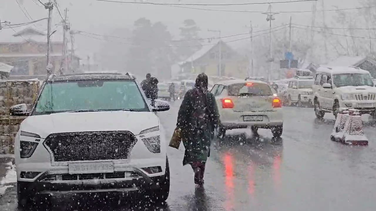 Weather: Possibility of snowfall in Kashmir, cold will continue for three days, temperature several degrees be