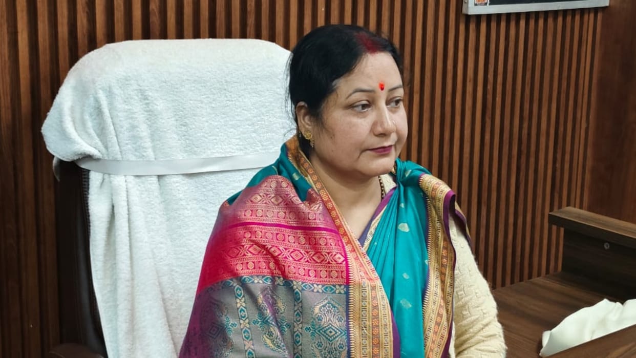 Bihar: Siwan City Council President Sampi Gupta filed FIR against social worker Jeevan Yadav, threat to kill