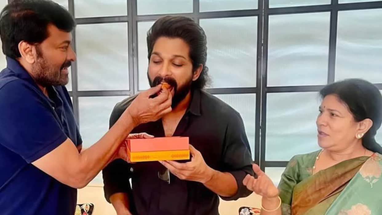 Pushpa 2 the rule actor allu arjun meets uncle Chiranjeevi with wife sneha after release from jail video viral