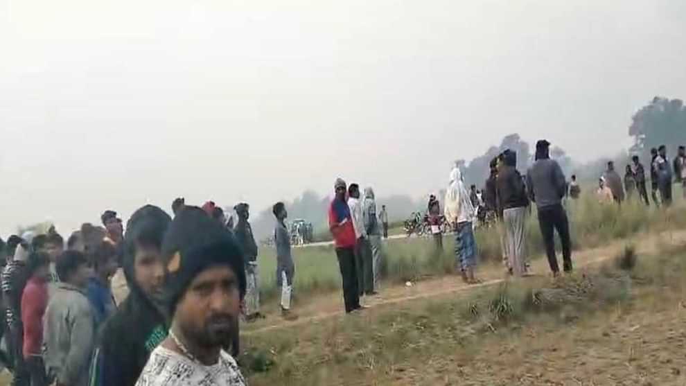 body of young man was found lying in field in Sultanpur There were serious injury marks on his face and head