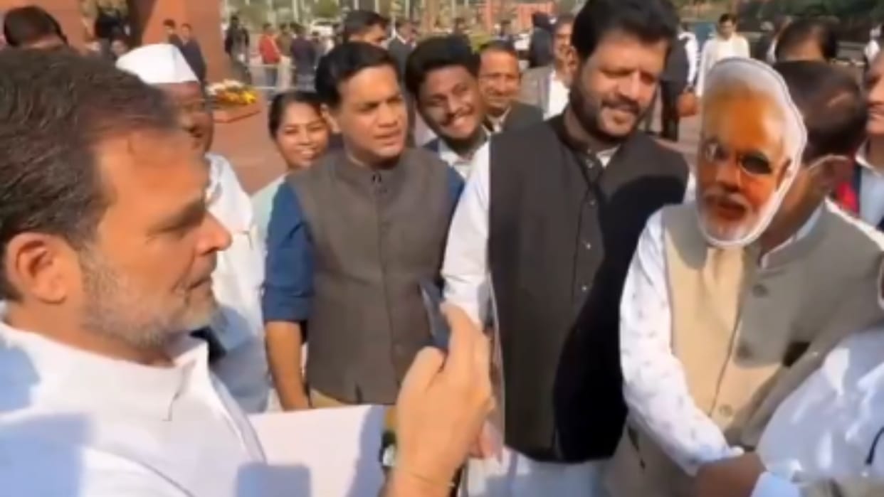 Opposition bloc MPs protest over Adani issue in Parliament complex news in hindi