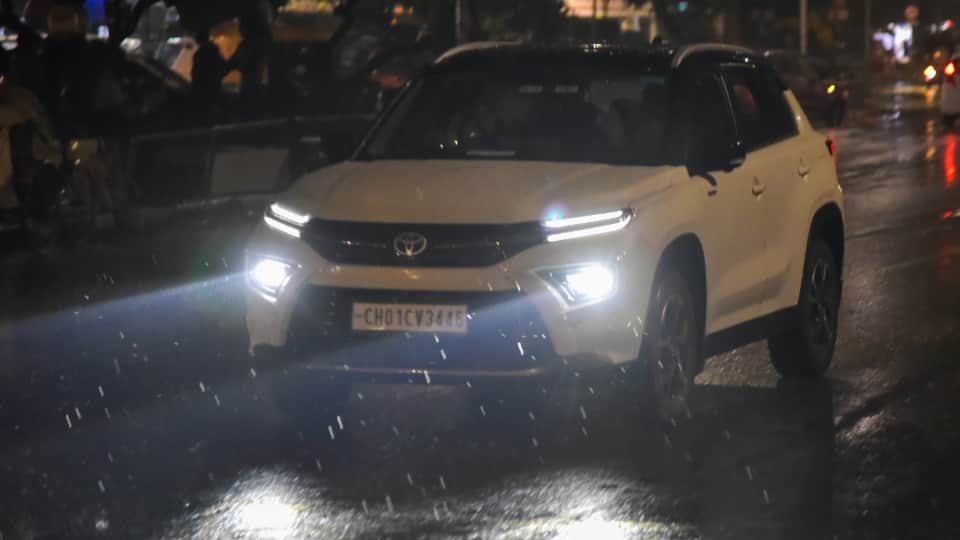 monsoon car driving tips safe driving during rainy season rain driving safety tips