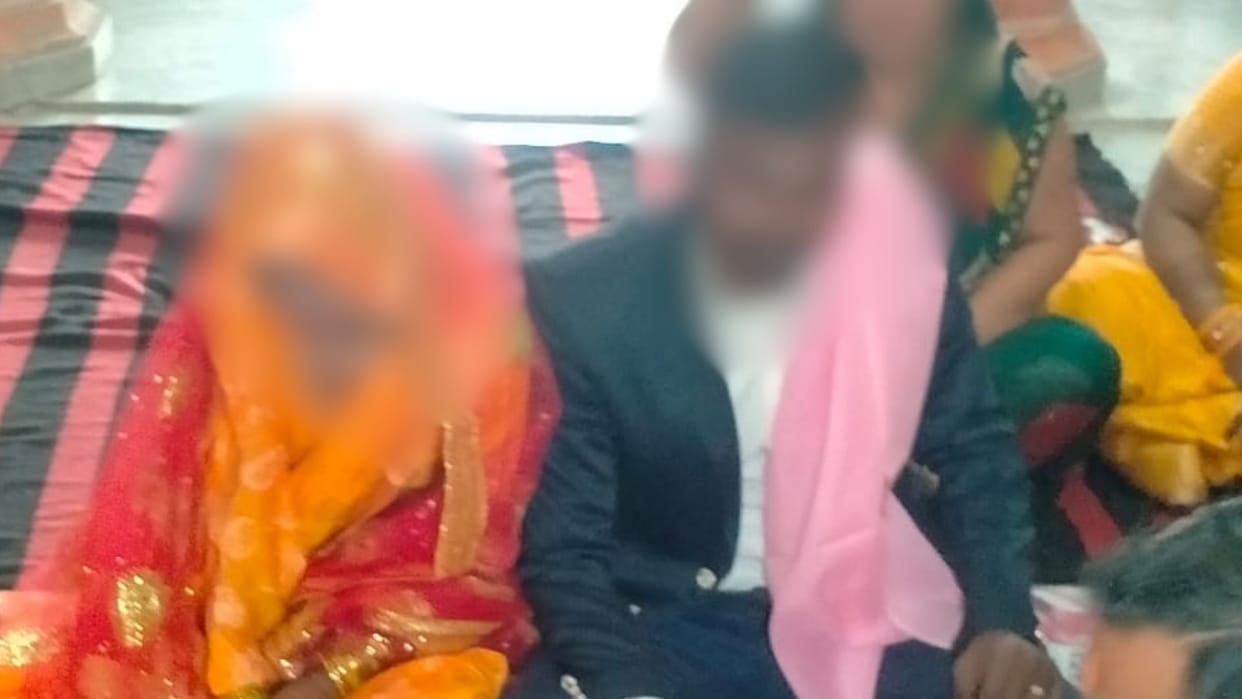 Left religion love Muslim girl married Hindu boy took seven rounds temple; family blessings