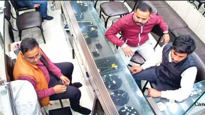 Comedian Sunil Pal kidnapped in the name of event, kept hostage in Meerut