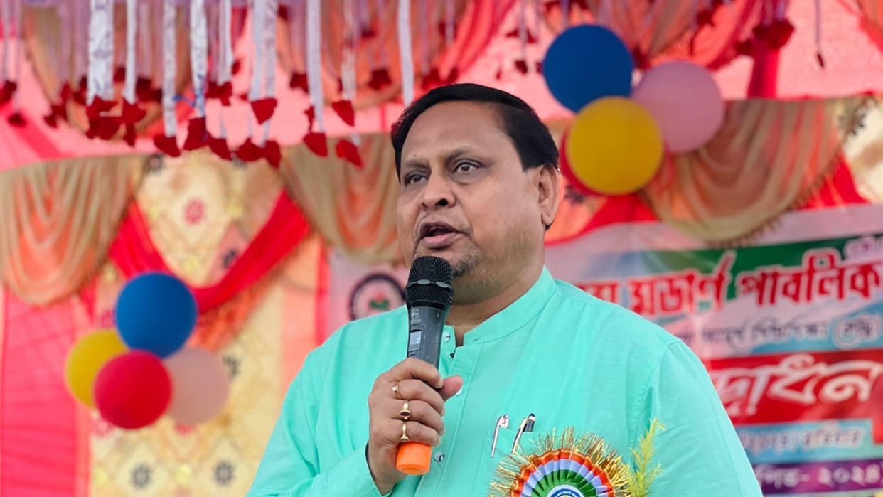 Humayun Kabir makes major announcement after suspension Political temperature rises in Bengal