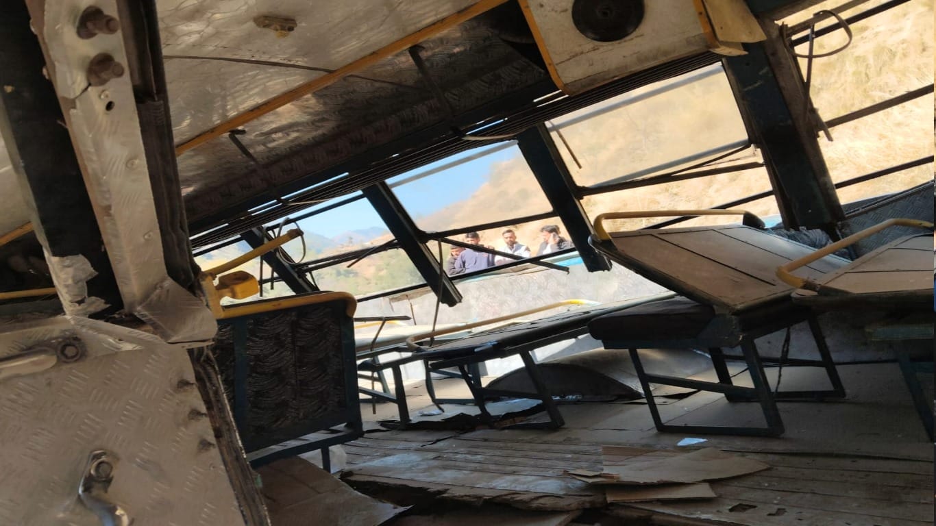 Anni Road Accident: A private bus was shattered after falling into a ditch below the road, see pictures