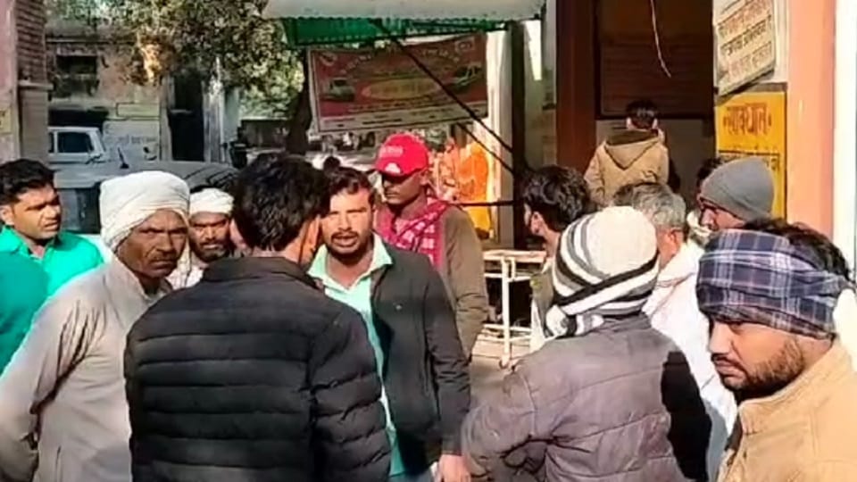 neighbour killed man and woman in jhansi