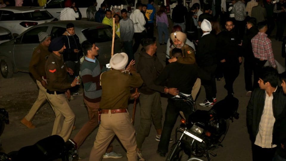 Singer Karan Aujla concert chandigarh compensation demand for losses mayor kuldeep kumar