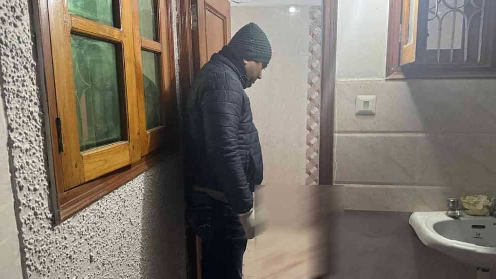 Dehradun: पीएम रिपोर्ट कर रही बुजुर्ग संग बर्बरता की हद, युवकों ने 30 से ज्यादा बार चाकू से गोदा, सिर भी कुचला Dehradun Murder postmortem report showing extent of cruelty to elderly stabbed more than 30 times crushed head