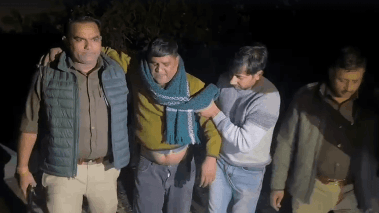 Murder accused crook shot in Greater Noida police encounter