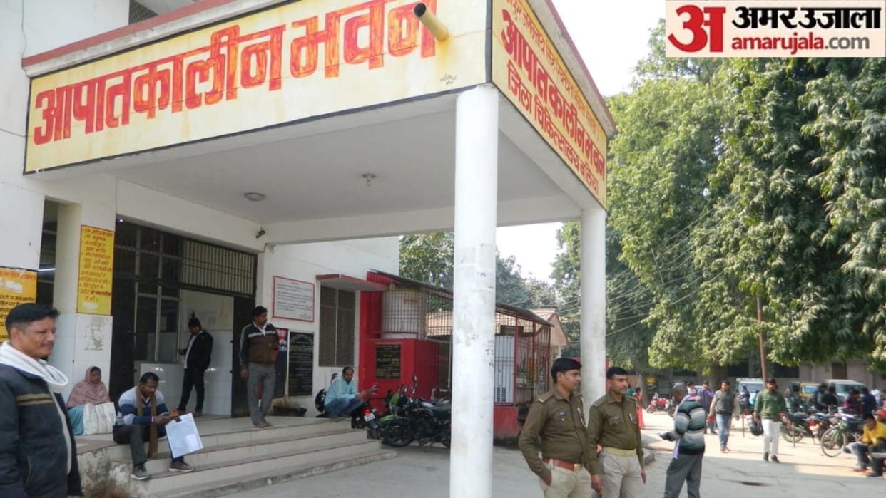 Two people died including groom brother in road accident while returning from wedding in Ballia