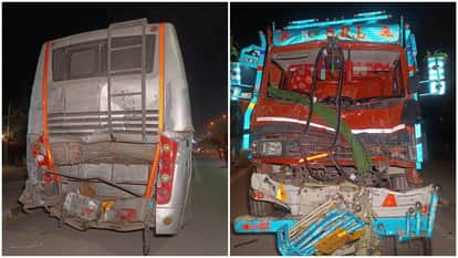 हादसे में क्षतिग्रस्त वाहन