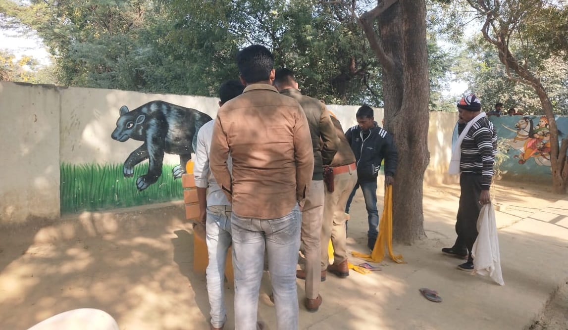 Kanpur Suicide Young man committed suicide under suspicious circumstances family could not tell the reason