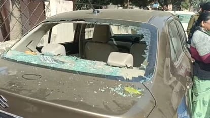 Gwalior Bullets fired between uncle paternal uncle and nephews of same family one dead two critical condition