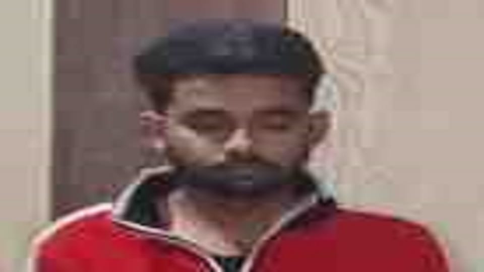 Murder of mother due to saw talking to her