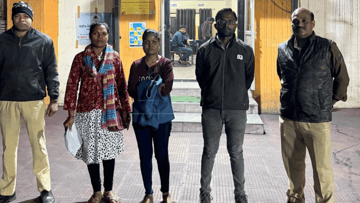korba police arrested two siblings involved in fraud name of jobs