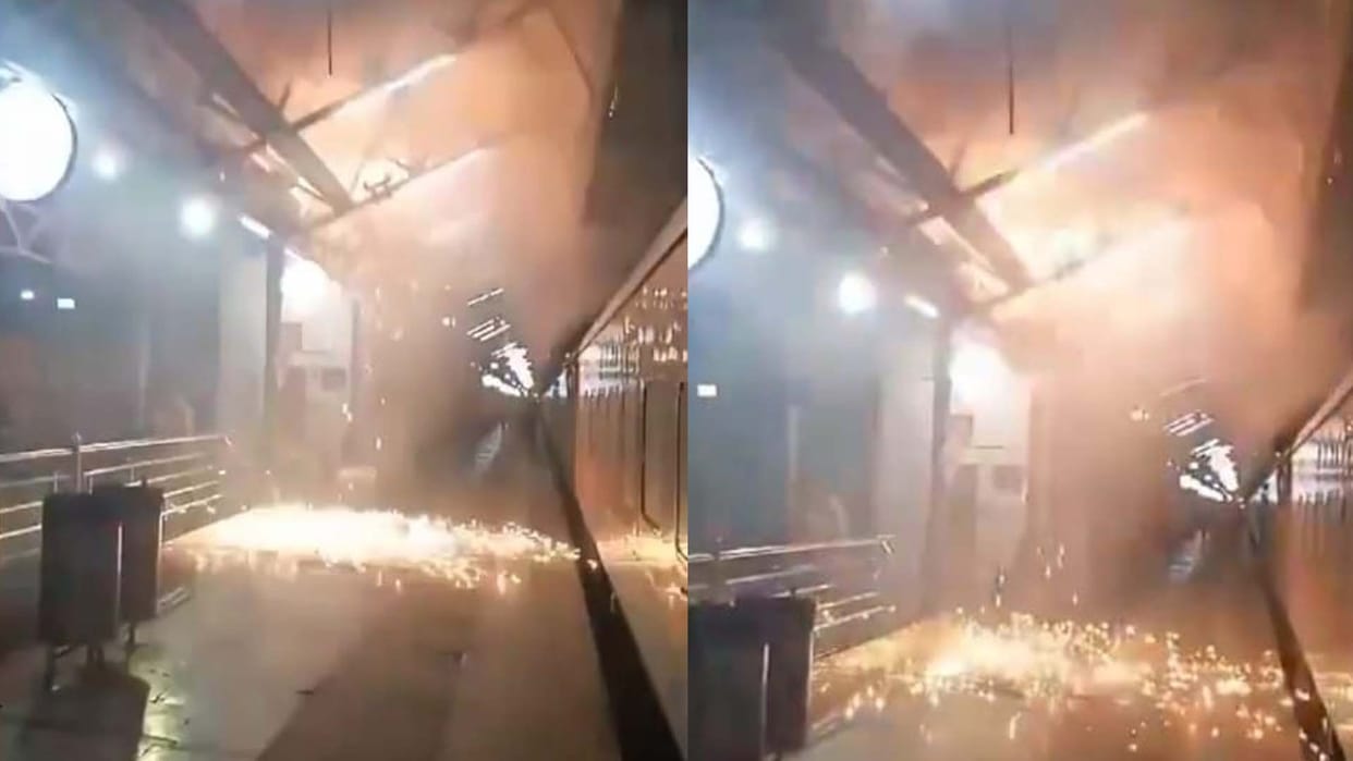 Kanpur: Monkeys' antics causes sparking on platform, passengers panicked