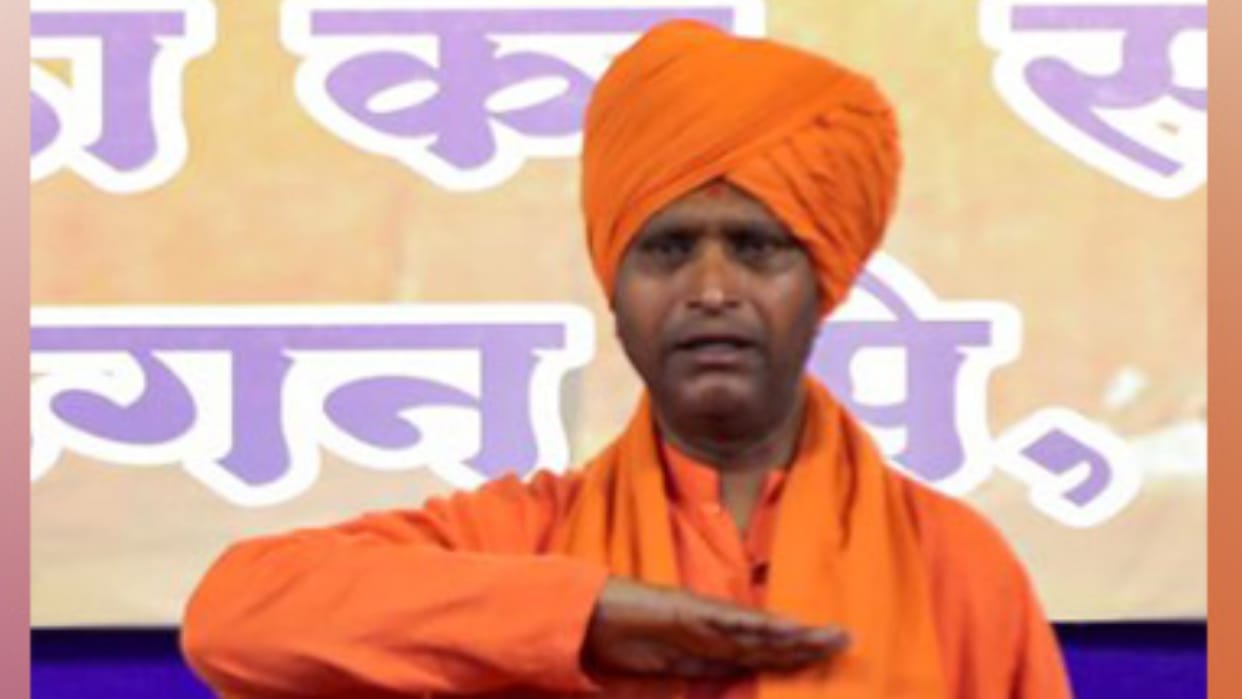 Ramgiri Maharaj calls for Central intervention to protect Bangladeshi Hindus, news in hindi