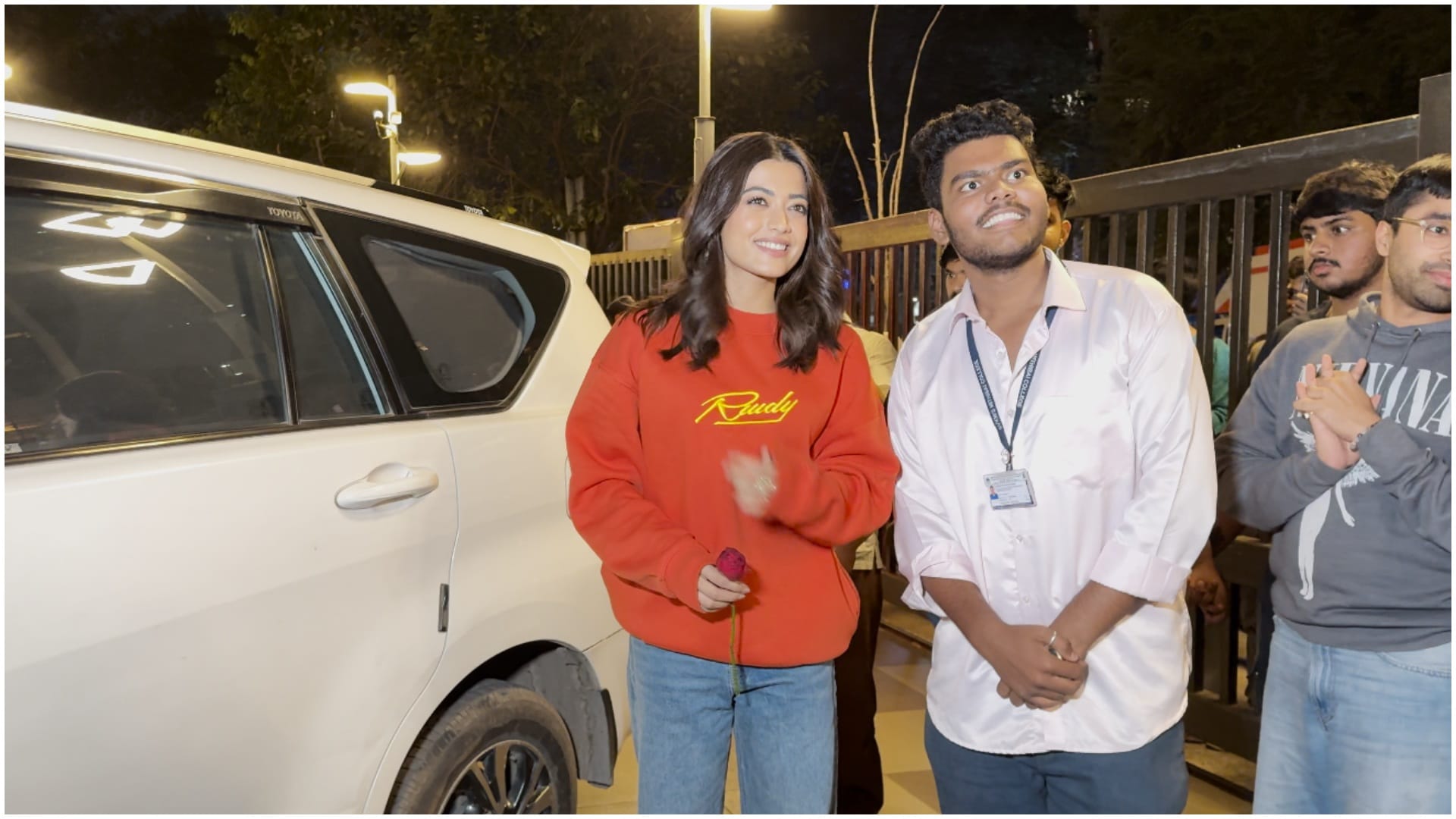 Pushpa 2 actress rashmika mandanna spotted at juhu to promote film after release