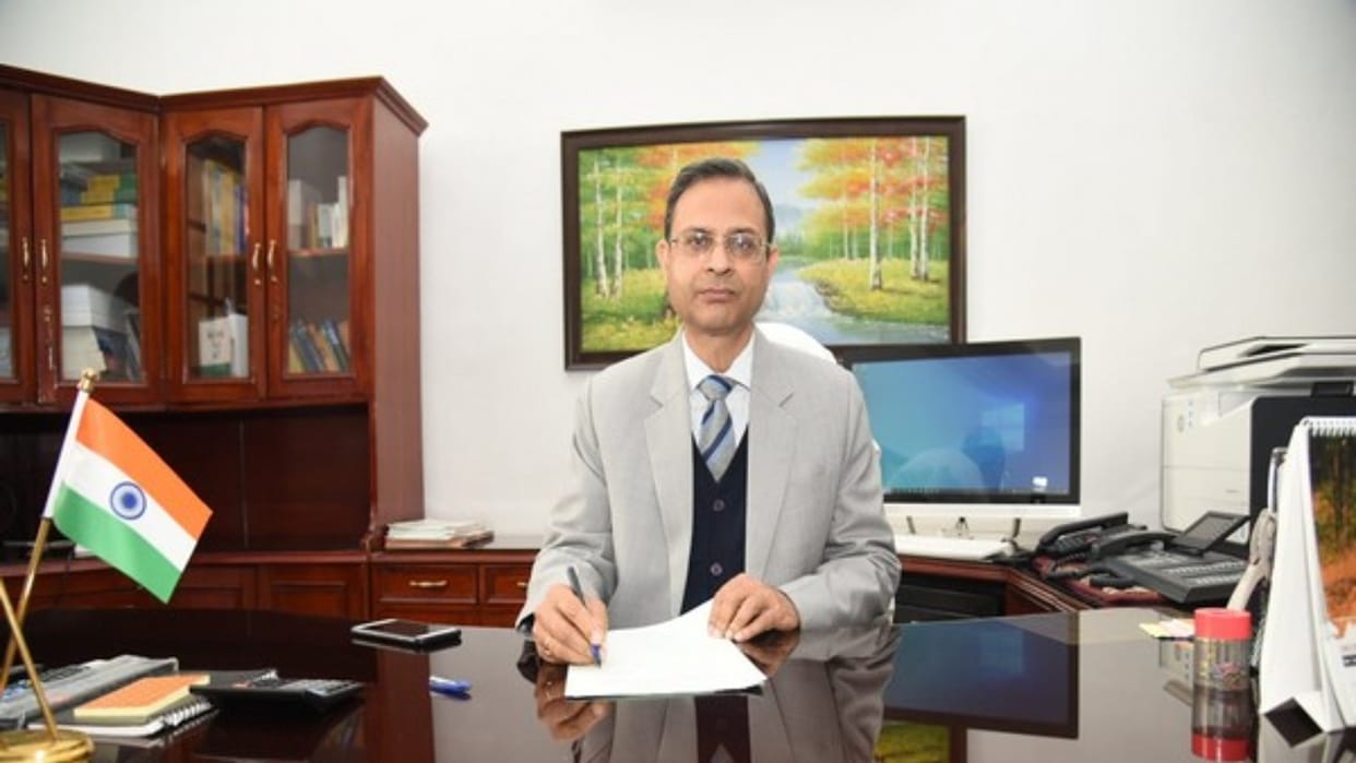 Sanjay Malhotra will be the new governor of RBI, know about his career and education