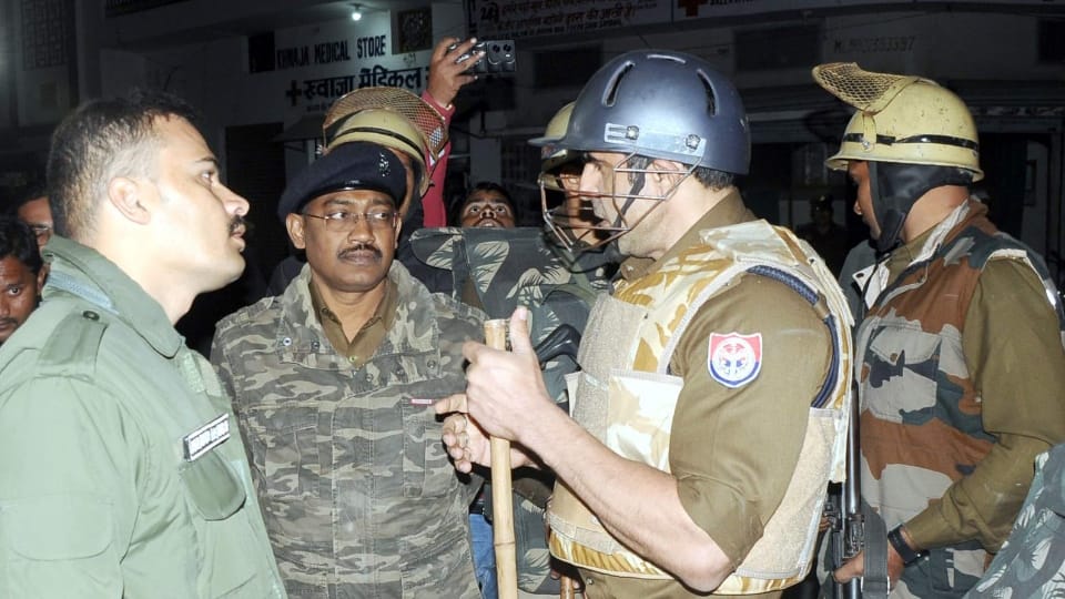 Sambhal Violence Houses near of SP MP Ziaur Rahman home searched two pistols and 93 packets of smack seized