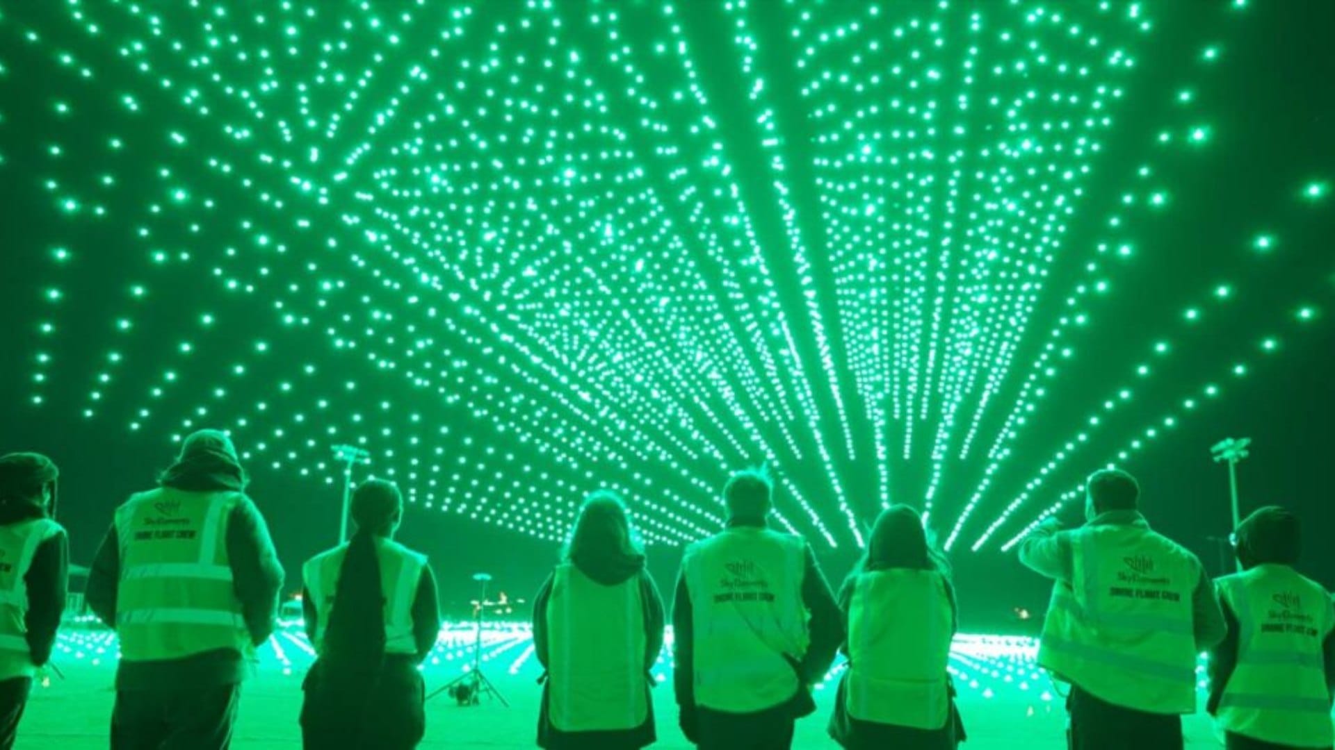 Christmas 2024 santa claus largest drone shows involving 5000 uavs over a field in america ahead of christmas