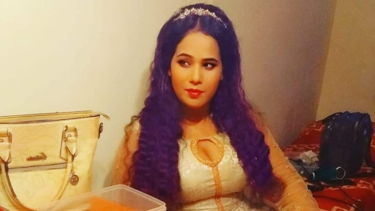 Actress son dies in bareilly Mother alleges murdered road blocked