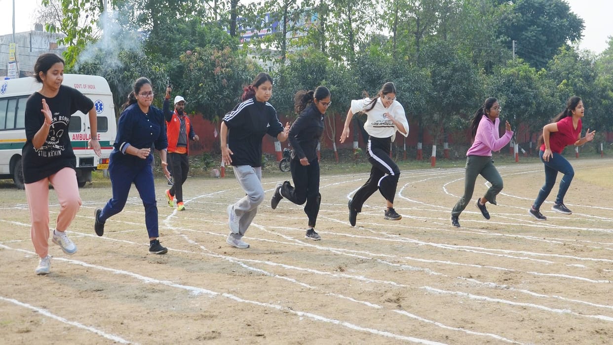 Three-day sports competition inaugurated on the 135th foundation day of IVRI Bareilly