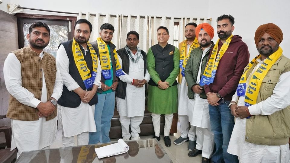 Barnala BJP leader and two time councilor Gurmeet Singh joins AAP
