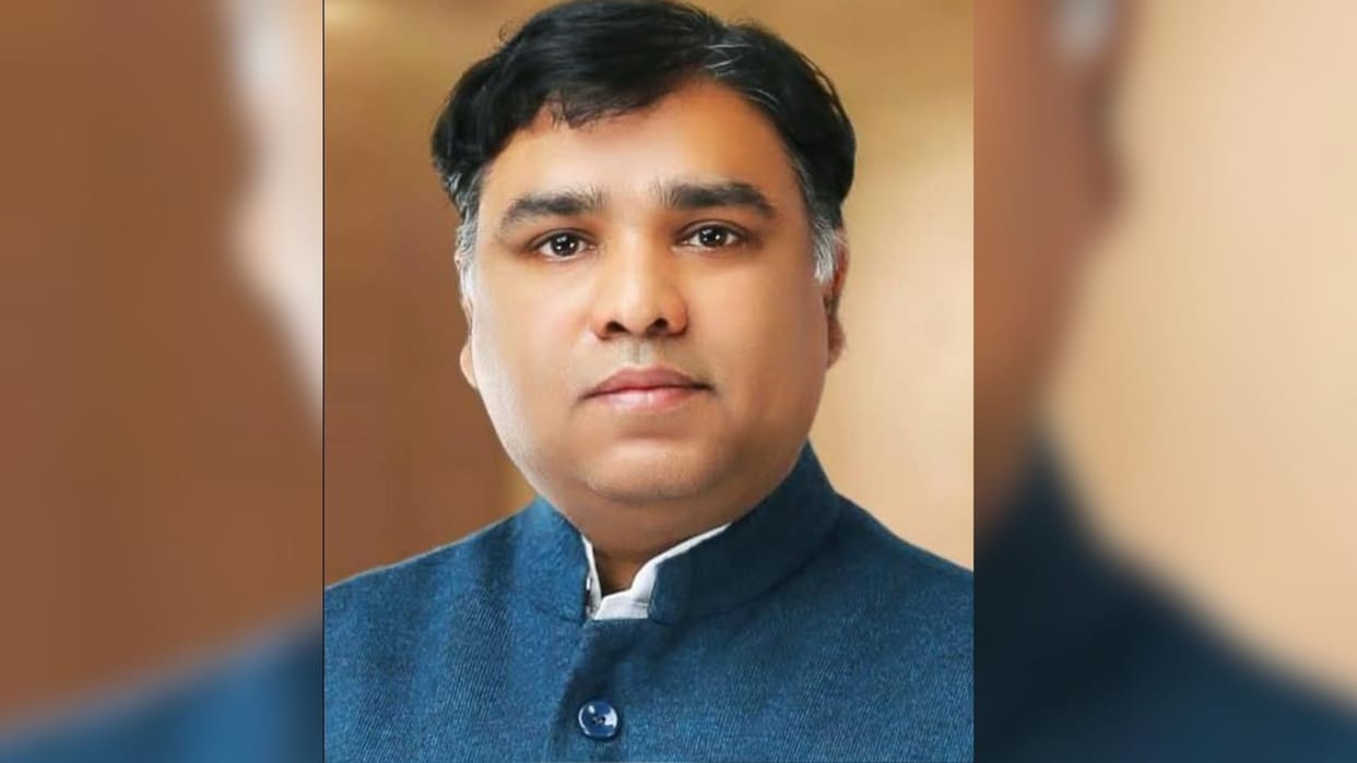 Orthopedic surgeon Dr Abhishek Rai health deteriorated in operation theatre and he died
