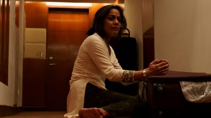 Despatch Movie Review by Pankaj Shukla Kanu Behl Manoj Bajpayee Shahana Goswami Arrchita Agarwaal Rii Sen