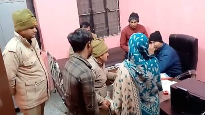 Bijnor: Google Map deviated from the path, bike collided with a pole, one friend died and another injured