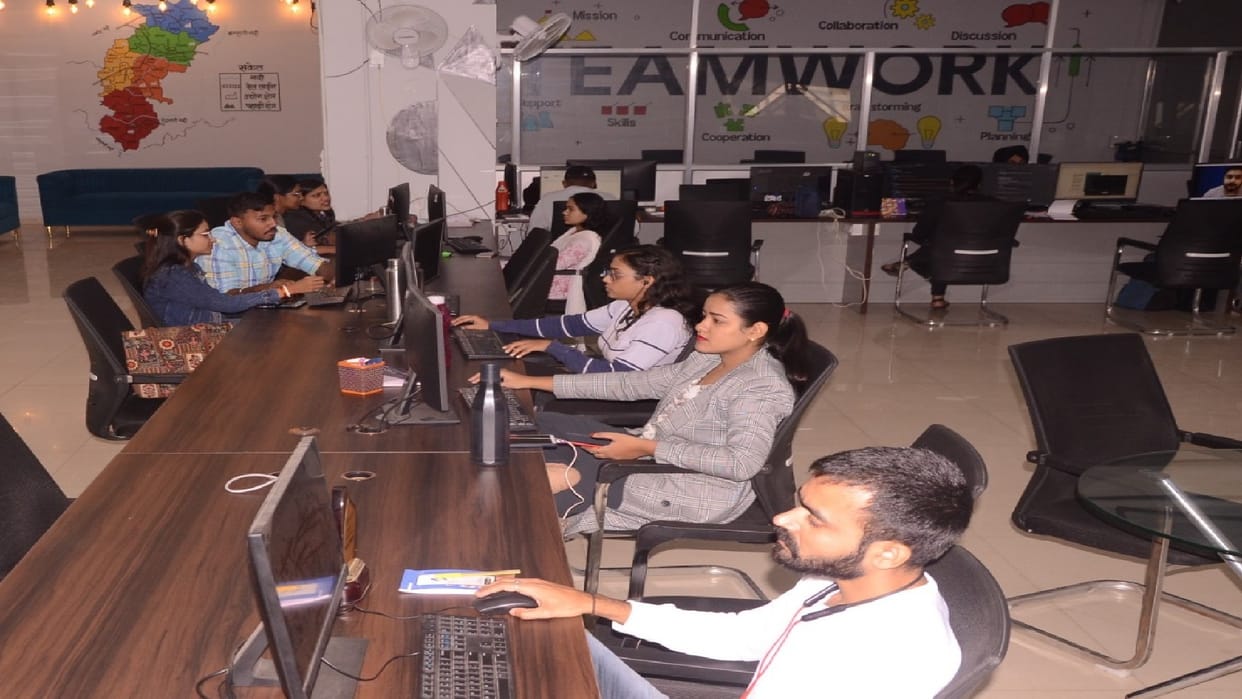 working space with all facilities for youth for startup Aarambh is ready in Raipur