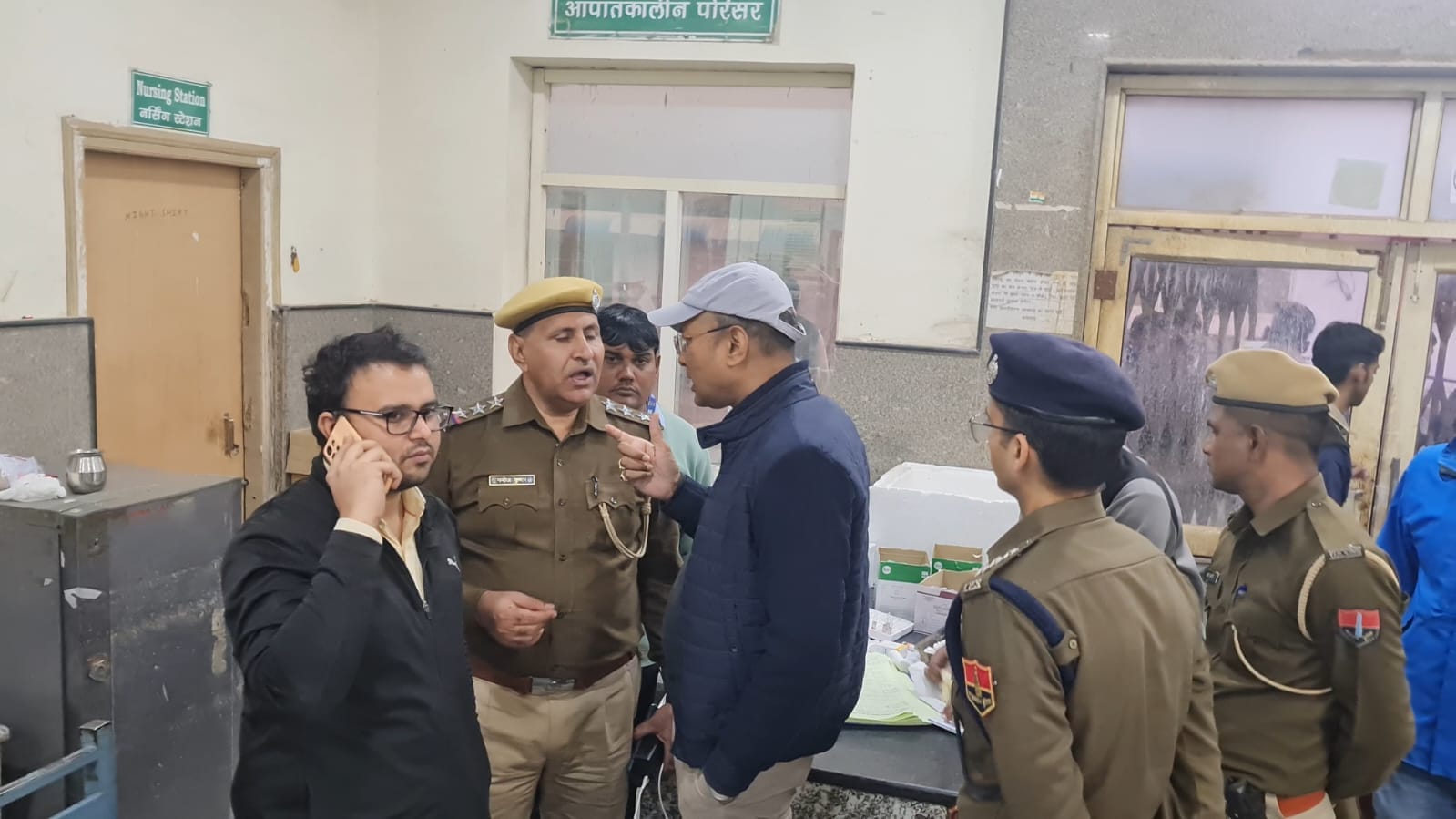पुरानी रंजिश को लेकर कार सवार पर फायरिंग