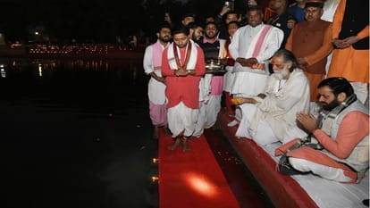 Geeta Jayanti Mahotsav lakhs of lamps lit at Kurukshetra CM Nayab singh saini join