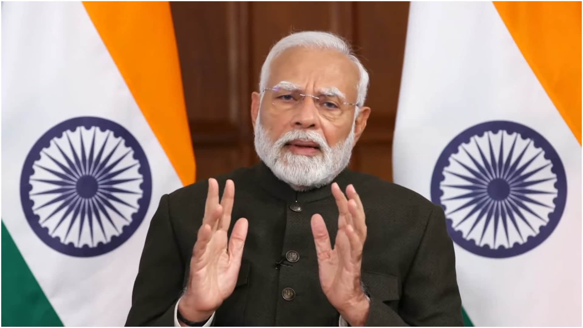 King Actor Shah Rukh Khan praises Prime minister Narendra Modi Waves 2025