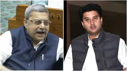 टीएमसी सांसद कल्याण बनर्जी और केंद्रीय मंत्री ज्याेतिरादित्य सिंधिया।