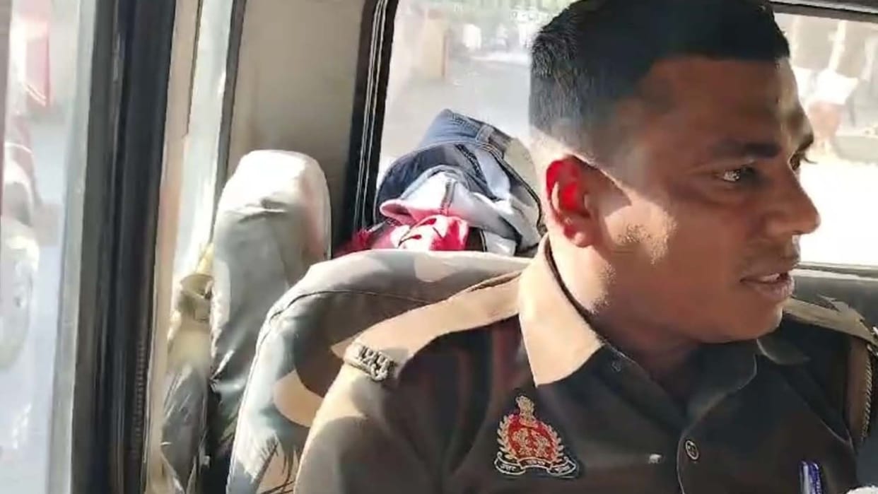 Unnao: young man was extorting money wearing a police uniform, arrested