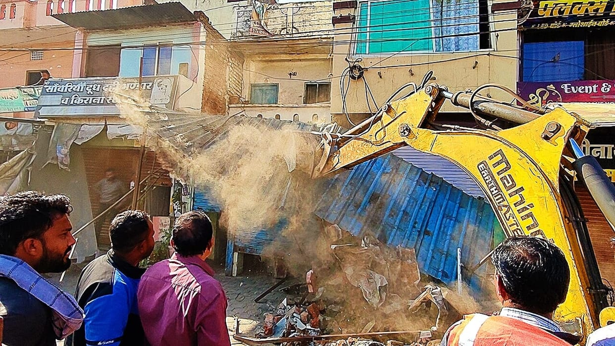 Indore: Encroachment will be removed on a large scale in Indore, demolition before construction of 23 roads si