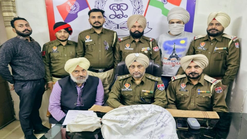 10 kg opium caught from drug smuggler in Tata Muri Express in Ludhiana