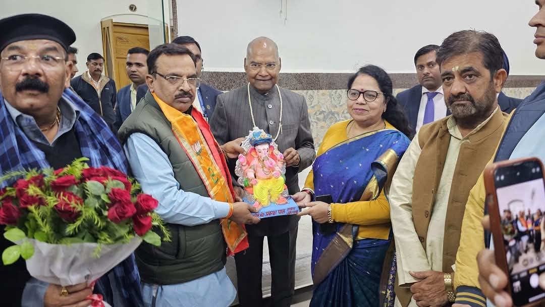 Former President assured to provide development package to the city 75 people met Ram Nath Kovind