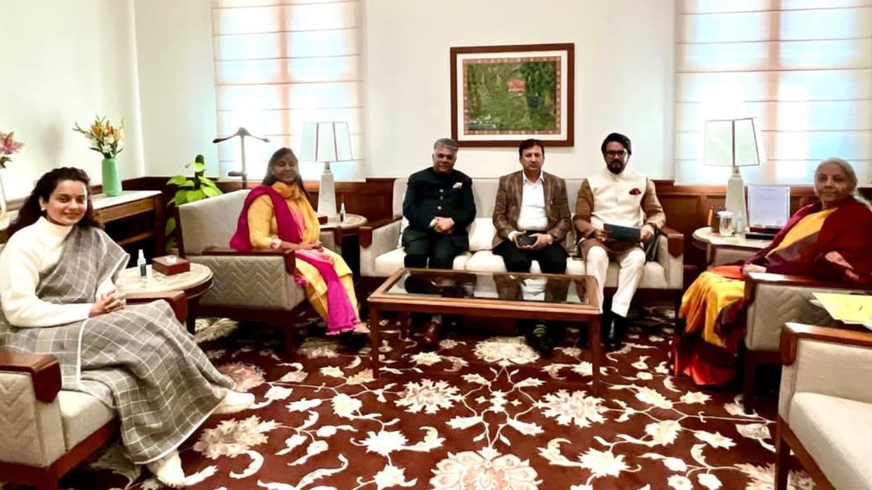 Himachal BJP MPs demanded 900 crores from Finance Minister met him in New Delhi today