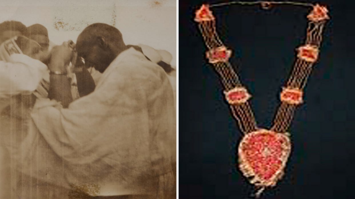 Garland worn by Mahatma Gandhi at Dandi March open for bids in UK