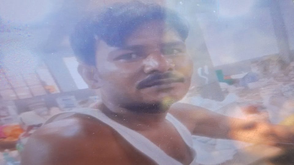 Youth dies after being hit by train, mourning in family