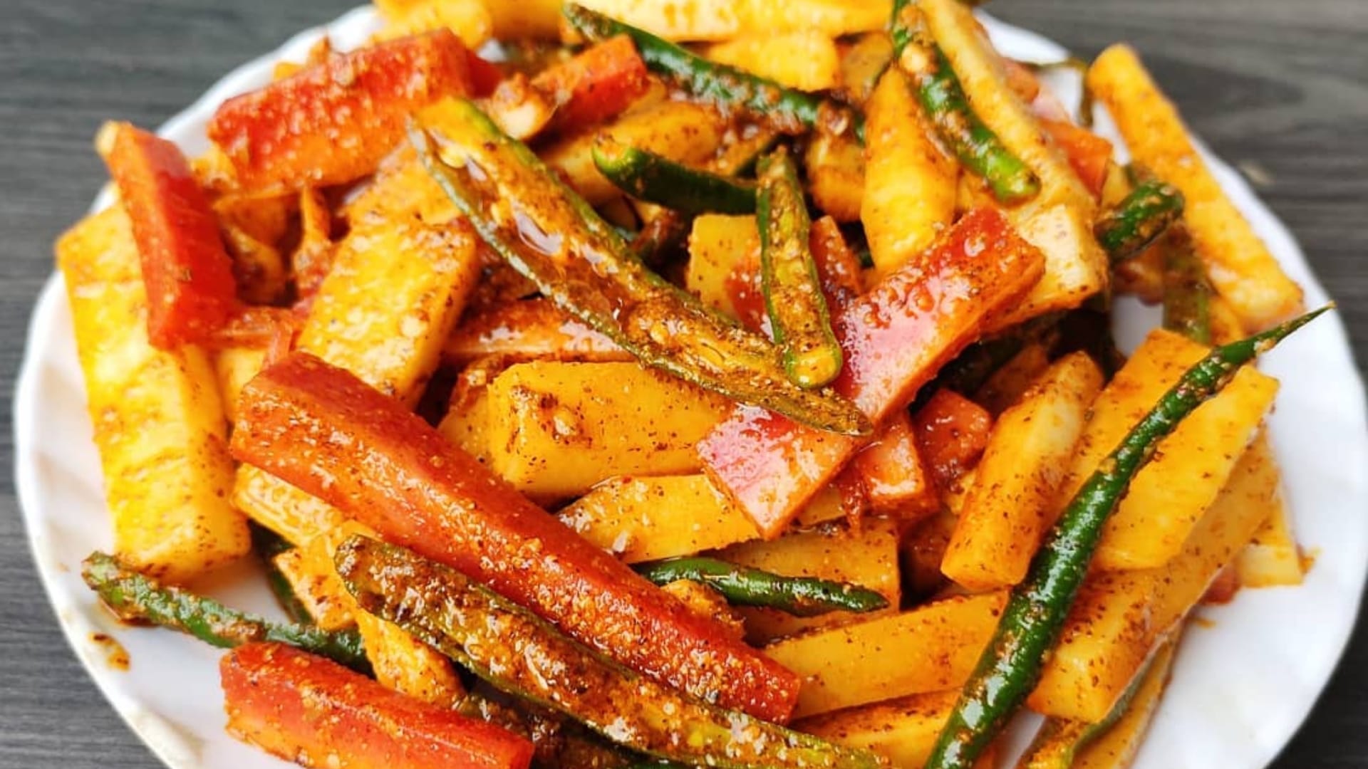 how to make radish pickle Mooli Ka Achar banane ka sahi tarika kya hai