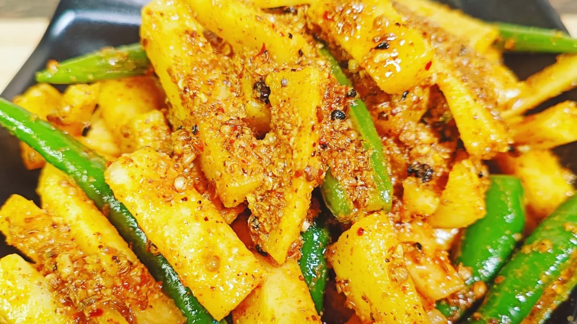 how to make radish pickle Mooli Ka Achar banane ka sahi tarika kya hai