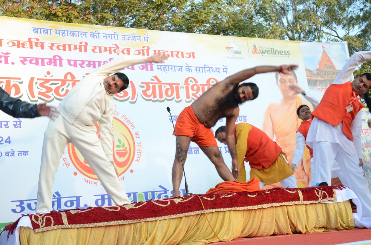 MP CM Mohan Yadav participated in yoga camp in Ujjain Hindi News