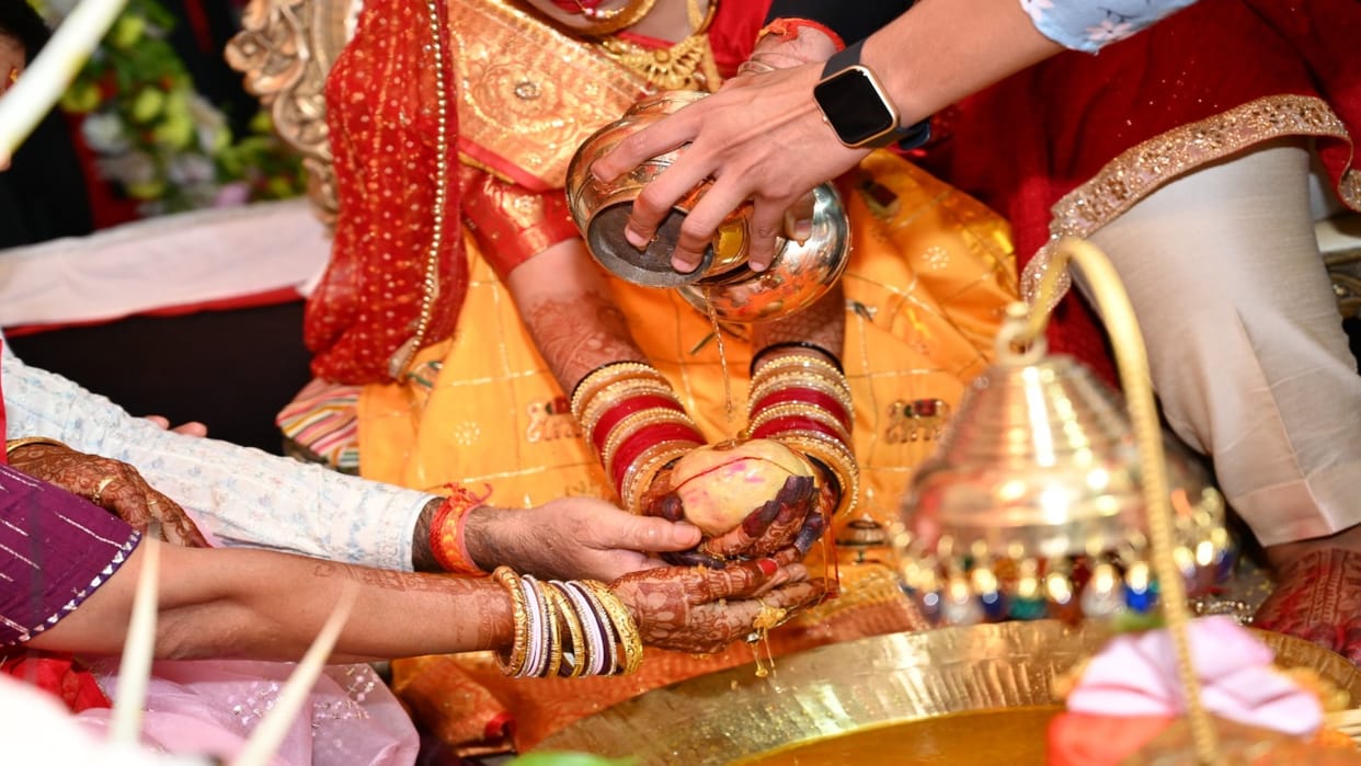 viral news father kept death feast of alive daughter printing a letter of condolence
