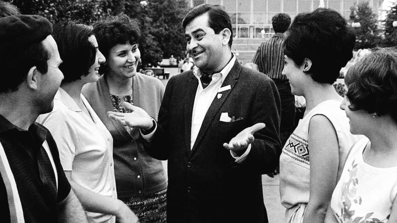 know about raj kapoor film family work and films on his 100 birth anniversary